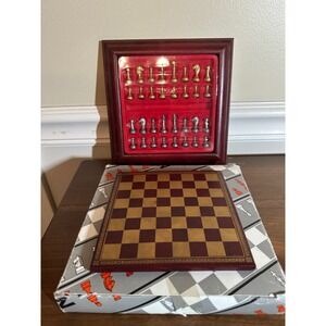 Miniature Metal Chess Set Wood Display Case Gold Silver Tone Pieces Vintage